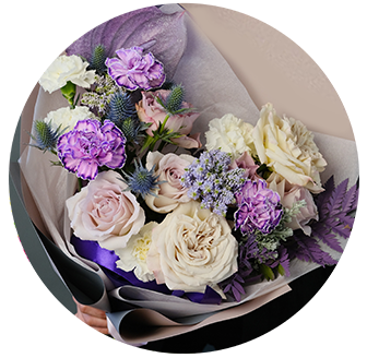Anniversary Flowers Collier Row